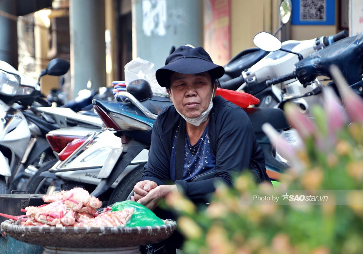 'U Tươi', thời 'hoàng kim' bên mẹt ghẹ vỉa hè nơi góc chợ Đồng Xuân và lời đồn bán ghẹ mua nhà Hồ Tây Ảnh 13