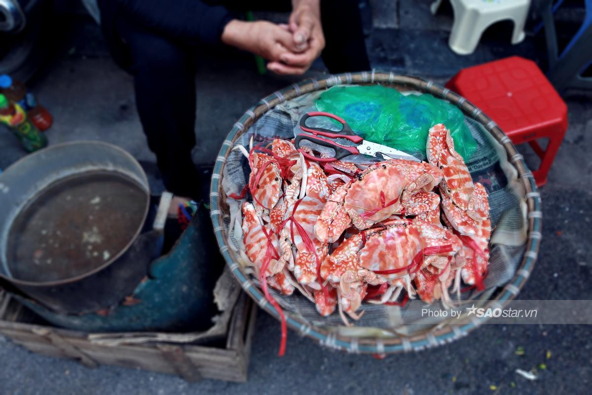 'U Tươi', thời 'hoàng kim' bên mẹt ghẹ vỉa hè nơi góc chợ Đồng Xuân và lời đồn bán ghẹ mua nhà Hồ Tây Ảnh 10