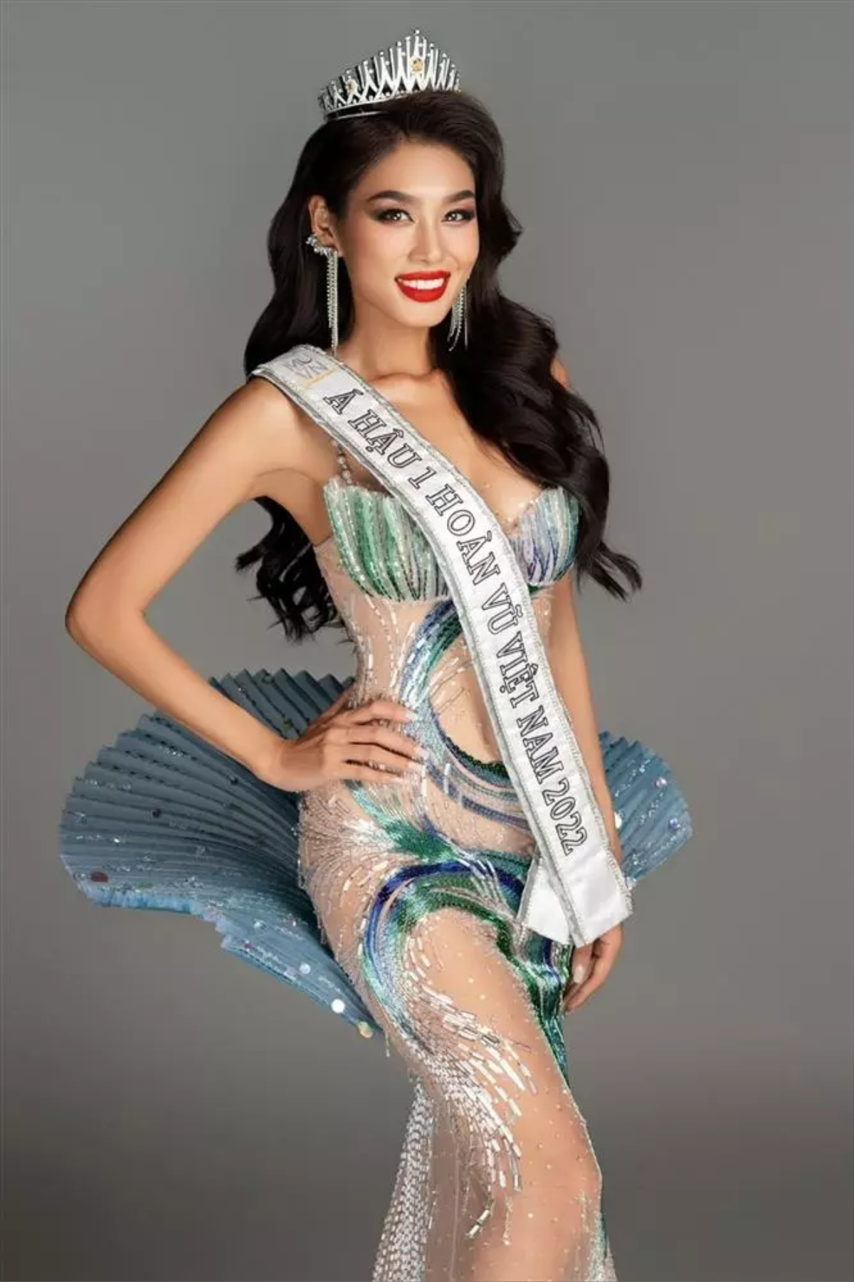 Vé vàng tại Miss Universe VN: Hai người làm nên chuyện, một người ngậm ngùi bị loại trước bán kết Ảnh 4