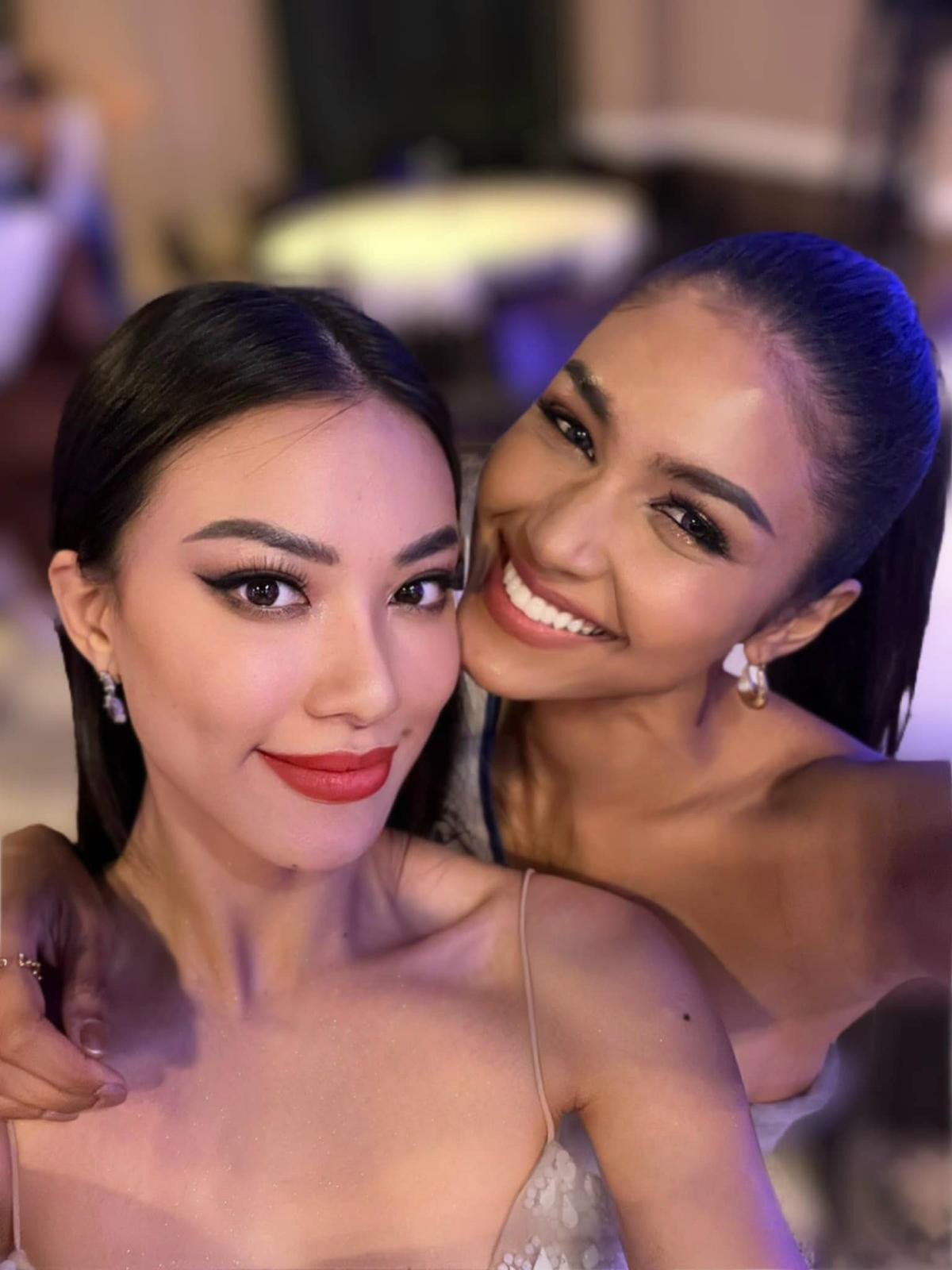 Kim Duyên môi đỏ chót, đọ sắc cùng hai đối thủ mạnh nhất Miss Supranational Ảnh 4