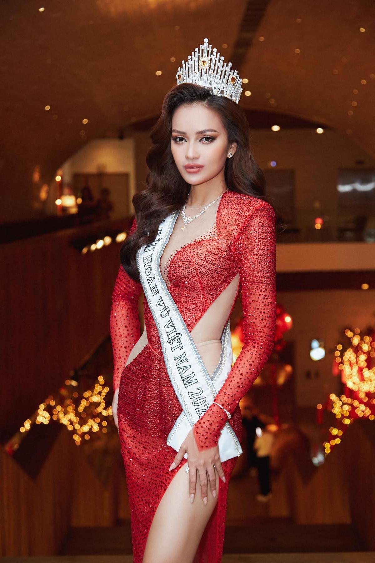 Top 3 Miss Universe VN bắt trend hit Lisa (BlackPink): Thần thái hút hồn, Thảo Nhi bất ngờ 'quên bài' Ảnh 6