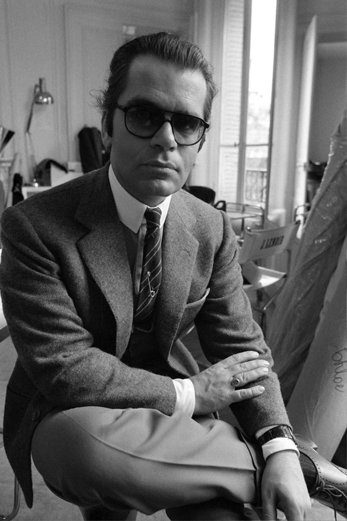 Karl Lagerfeld và Yves Saint Laurent: Đôi bạn 'bằng mặt không bằng lòng' trứ danh làng mốt quốc tế Ảnh 5