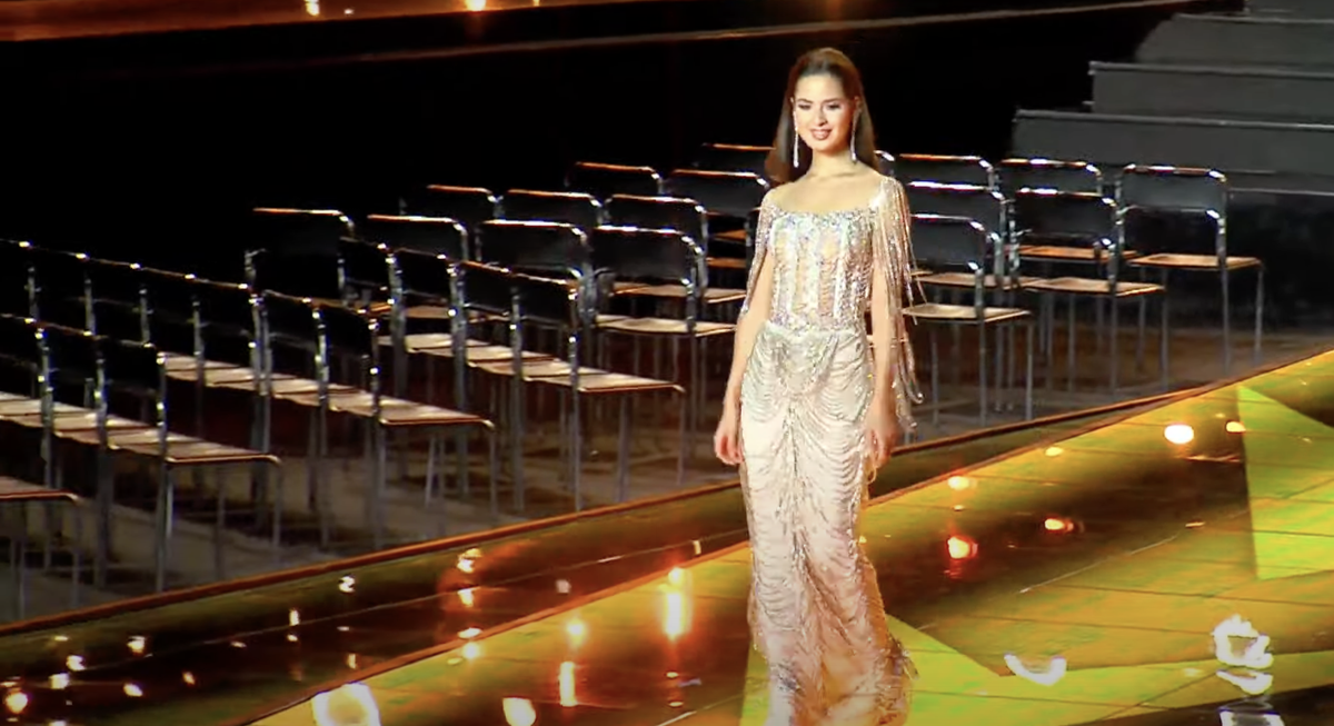 Bán kết Miss Supranational 2022: Thí sinh diễn bốc lửa nhưng khán đài vắng tanh, ghế giám khảo quá 'phèn' Ảnh 3