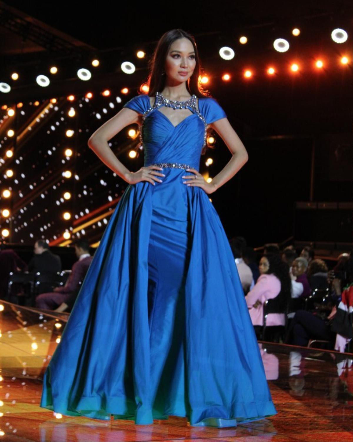 Váy dạ hội 'đi vào lòng đất' tại bán kết Miss Supranational: Nhăn nhúm, ngắn cũn cỡn đủ cả Ảnh 4