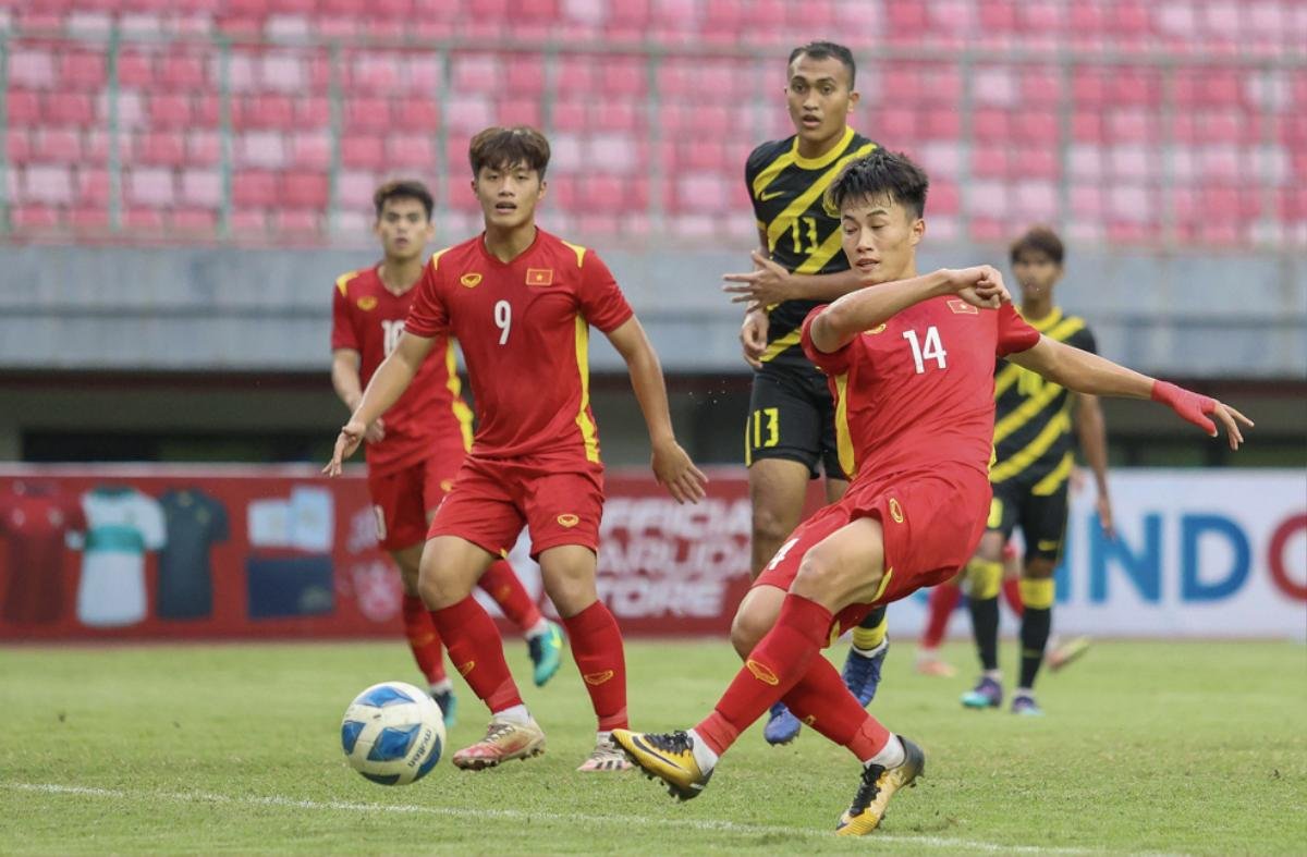 CĐV Thái Lan bất ngờ khi Việt Nam thua 0-3: 'Lào đã thắng Malaysia, họ né chúng ta' Ảnh 1