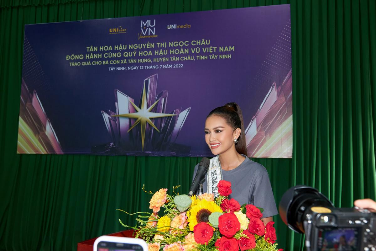 Màn giới thiệu đặc sản quê hương bằng một câu hát của Hoa hậu Ngọc Châu khiến netizen thích thú Ảnh 4