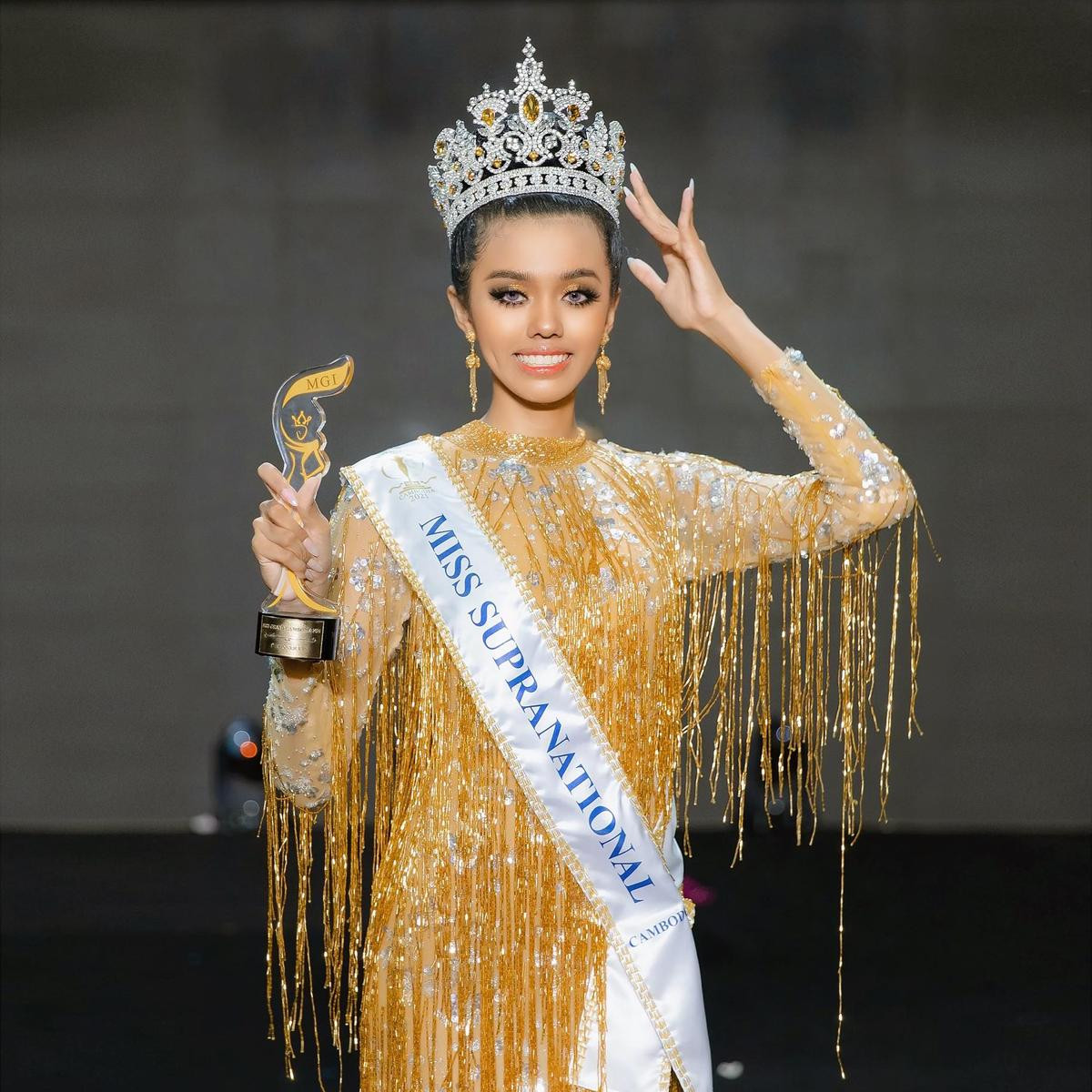 Sau loạt sự cố, đại diện Campuchia tại Miss Supranational áp lực đến mức phải truyền nước biển Ảnh 1