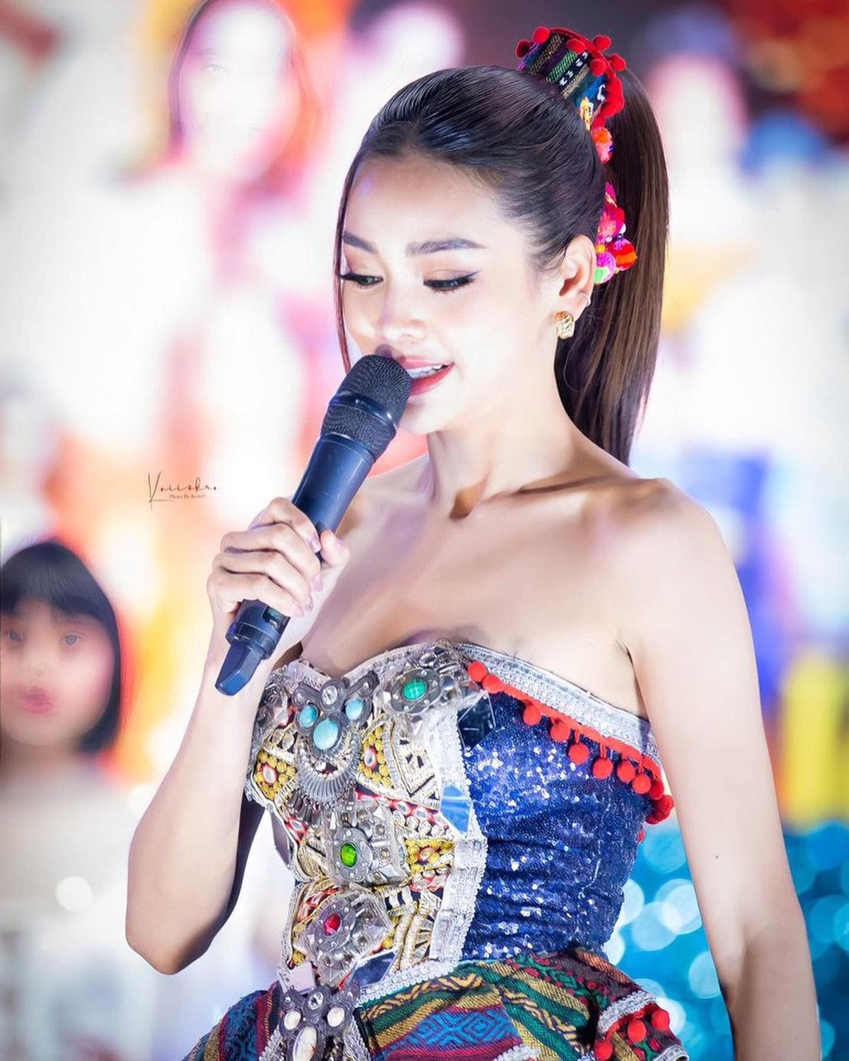 Phát hiện Miss Grand Thailand 2022 'quẩy ầm ầm' nhạc của một nữ rapper người Việt? Ảnh 5