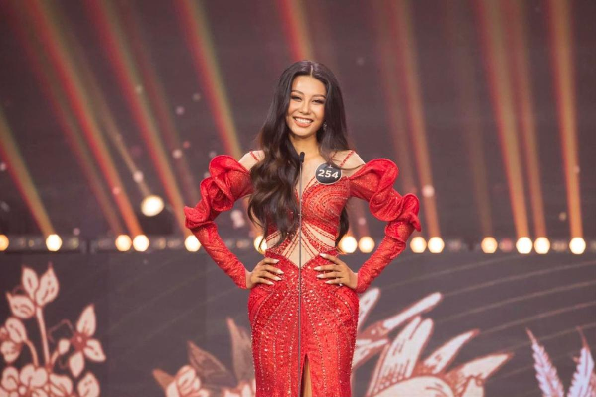 Học vấn của Á hậu 2 vừa 'vượt mặt' Hoa hậu giành suất thi Miss Earth 2022 Ảnh 2