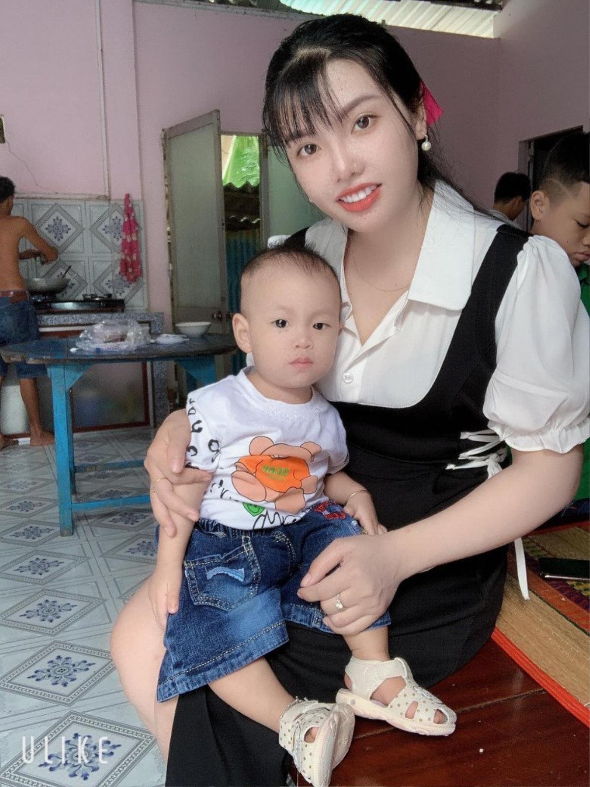 Phượng Thị Nở cùng chồng đại gia tổ chức tiệc thôi nôi linh đình cho con trai đầu lòng Ảnh 2