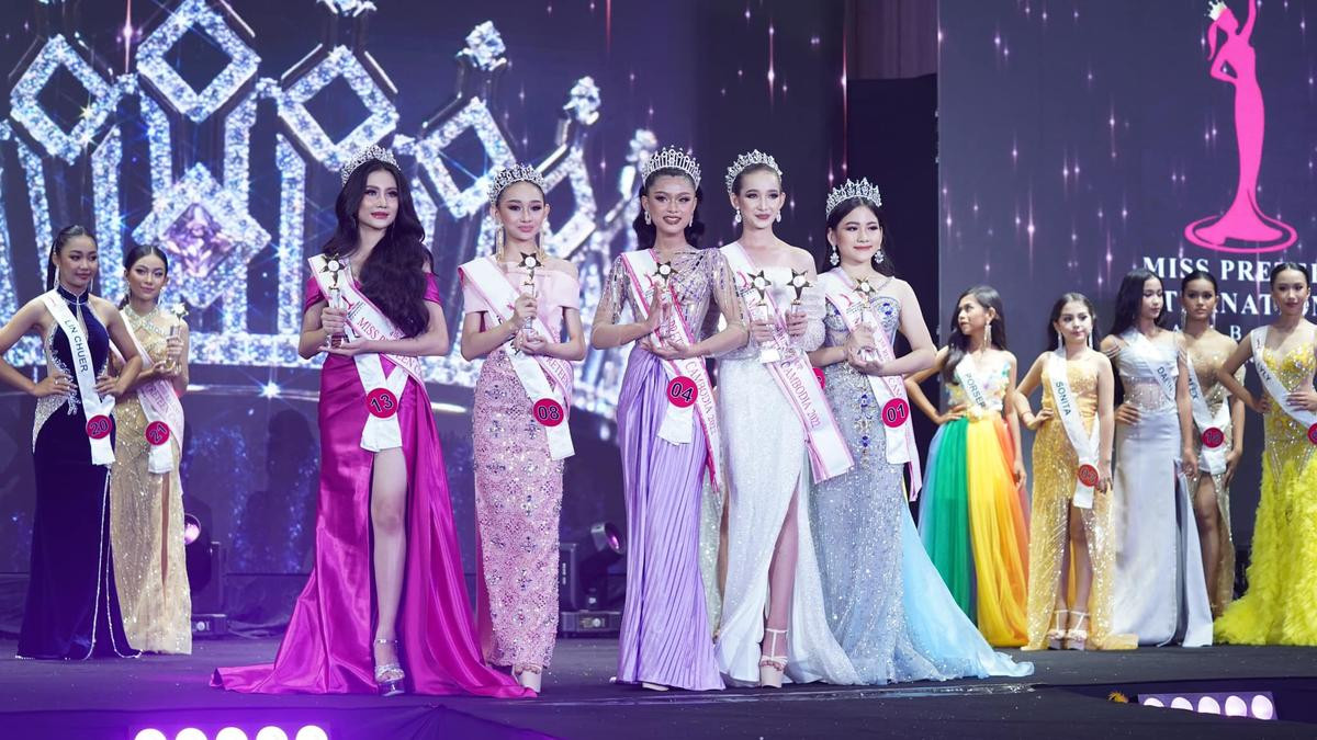 Thí sinh hoa hậu Campuchia 'sao y bản chính' váy của Ngọc Châu: Chắc xin vía để xuất khẩu Miss Universe Ảnh 1