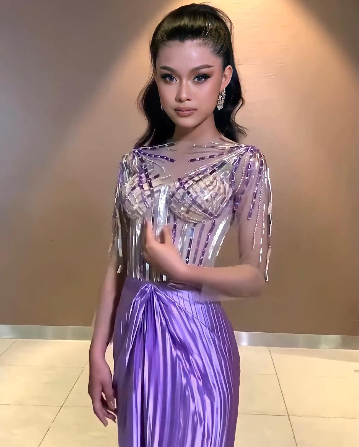 Thí sinh hoa hậu Campuchia 'sao y bản chính' váy của Ngọc Châu: Chắc xin vía để xuất khẩu Miss Universe Ảnh 6