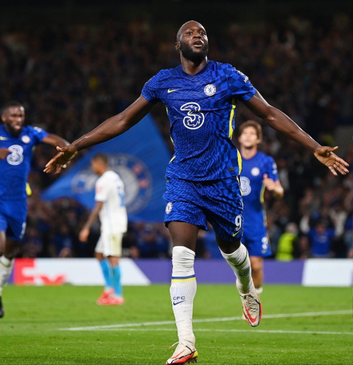 Lukaku gây sốc với thể hình cơ bắp Ảnh 2