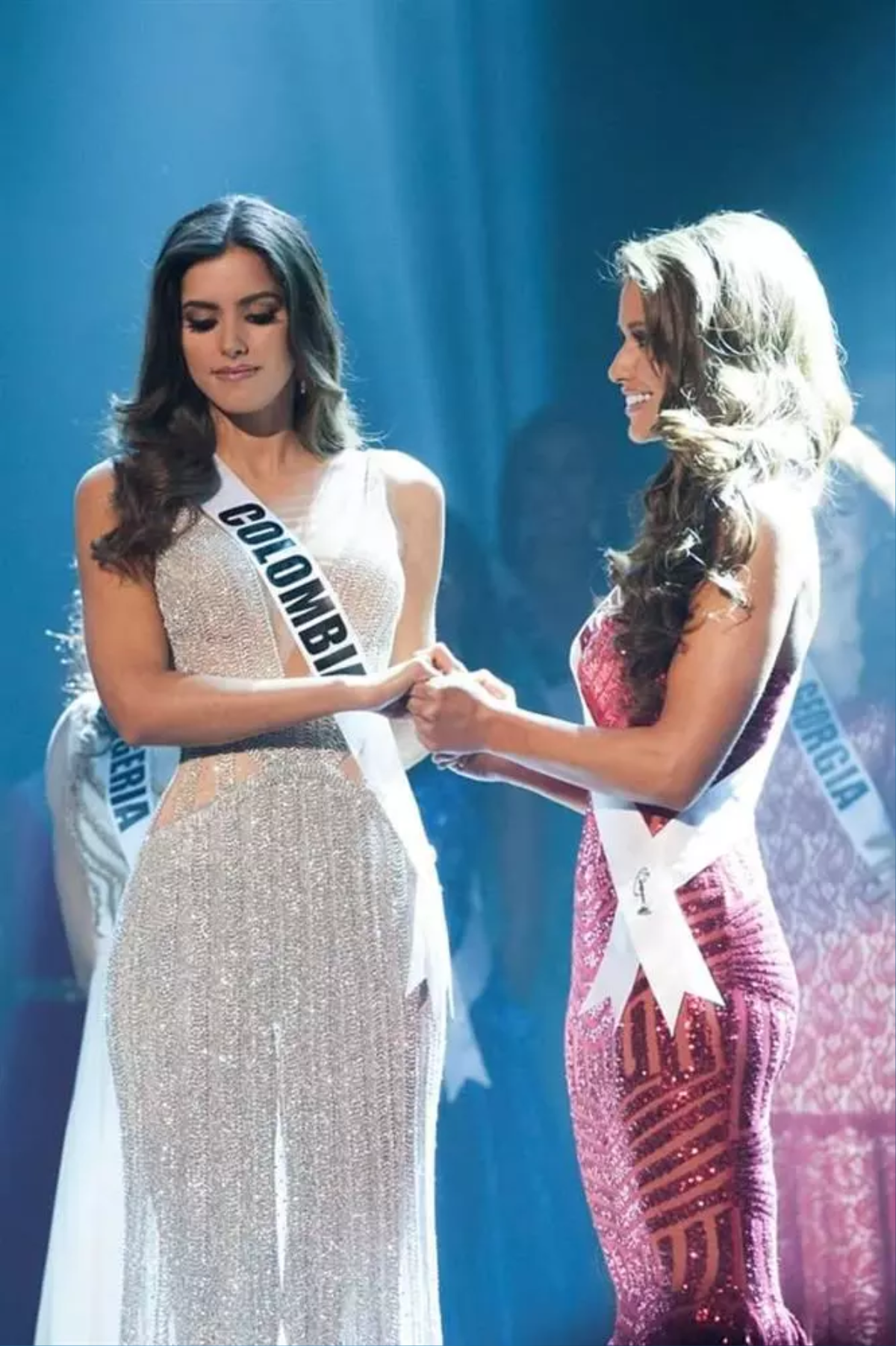 Hoa hậu Hoàn vũ 2014 Paulina Vega 8 năm nhìn lại: Vẫn bốc lửa, thậm chí gợi cảm hơn xưa Ảnh 1