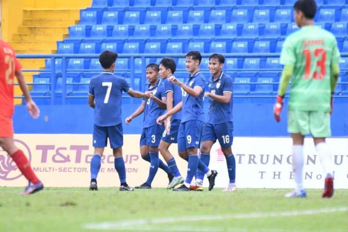 Đè bẹp Myanmar 7-3, CĐV Thái Lan hỏi khó: 'Sao gặp Việt Nam không đá như vậy?' Ảnh 1