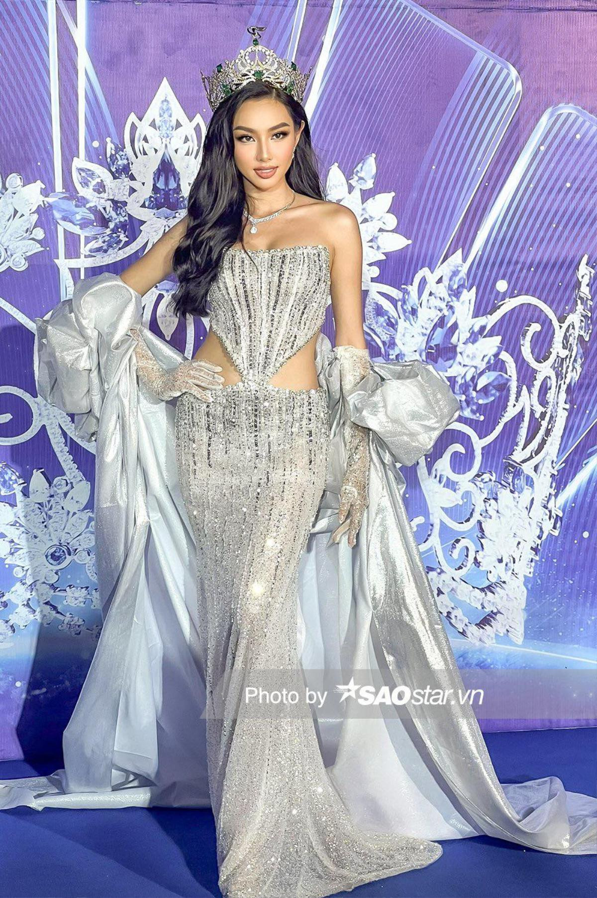 Thùy Tiên bất ngờ được fan chúc mừng sinh nhật ngay tại chung kết Miss World Vietnam 2022 Ảnh 1