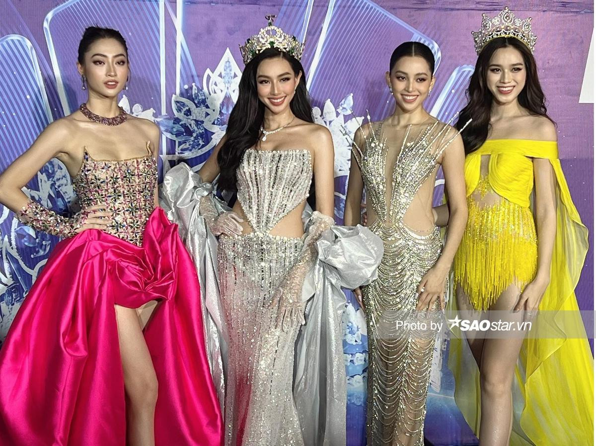 Dàn hoa hậu đọ body nức nở trên thảm đỏ Miss World Vietnam 2022: Cao chưa chắc đã đẹp nhất Ảnh 2