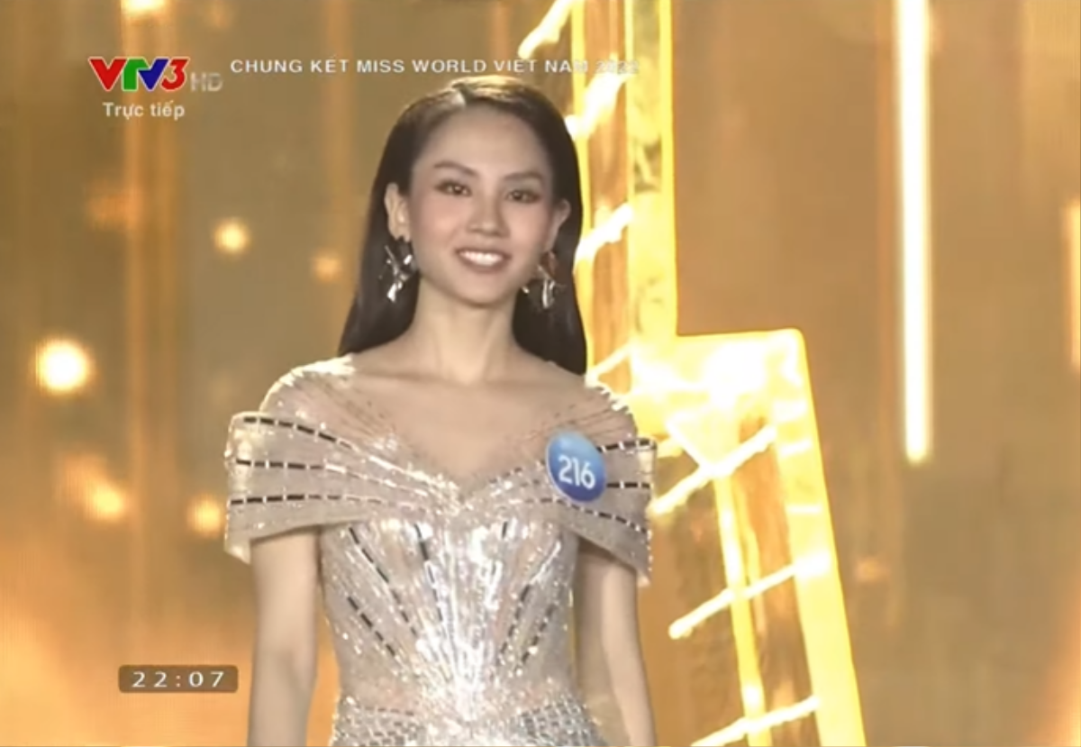 Trình diễn dạ hội Miss World Vietnam 2022: Nam Em chiếm trọn spotlight với chiếc váy như nữ thần biển cả Ảnh 4