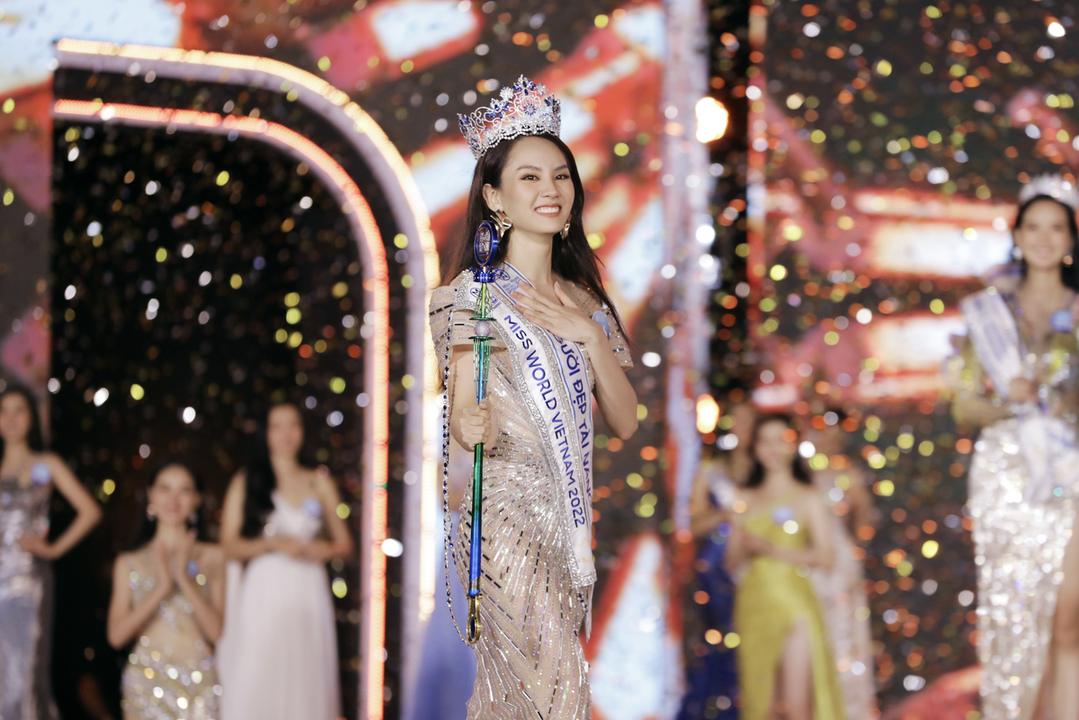 Ban tổ chức Miss World Vietnam nói về chương trình dài lê thê: 'Bày biện nhiều, thời lượng ít thì uổng' Ảnh 1