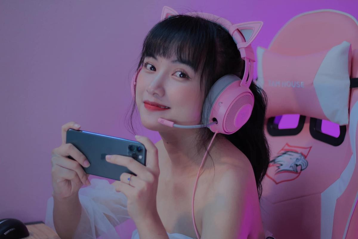 Streamer ZyZy 'nàng thơ' xinh đẹp nghiện ma túy vừa bị công an tạm giữ hình sự nổi tiếng thế nào? Ảnh 3