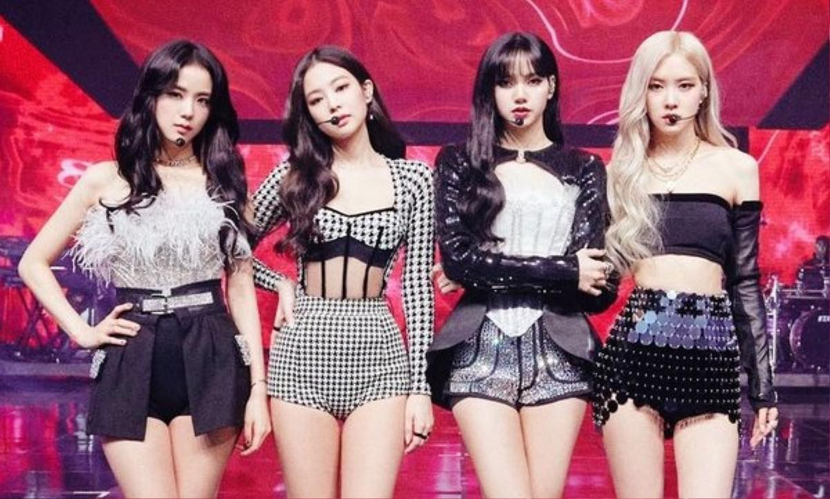 Á hậu Phương Nhi là 'fan cứng' BlackPink: Biểu cảm dễ thương khi bị phát hiện đang xem MV idol Ảnh 2