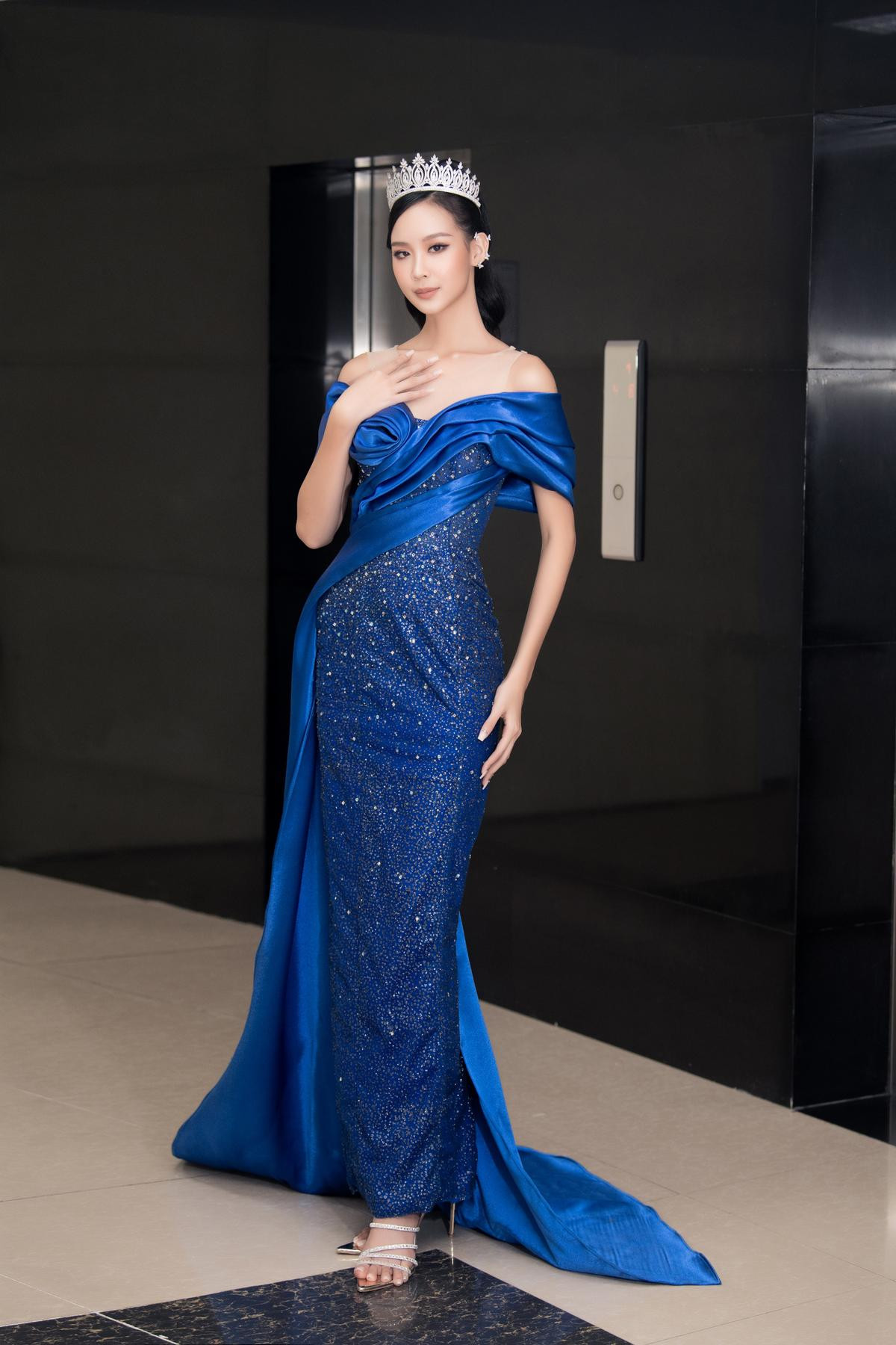 Điểm lại các 'bộ cánh' chất lượng hậu đăng quang của top 3 Miss World Vietnam 2022 Ảnh 11