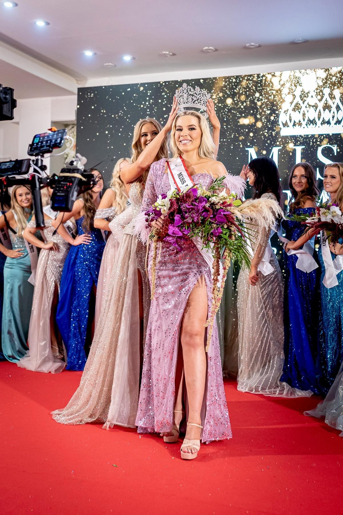 Đại diện Đan Mạch tại Miss Universe lộ diện: Ngọc Châu vẫn đang ở 'cửa trên' so với dàn đối thủ Ảnh 4