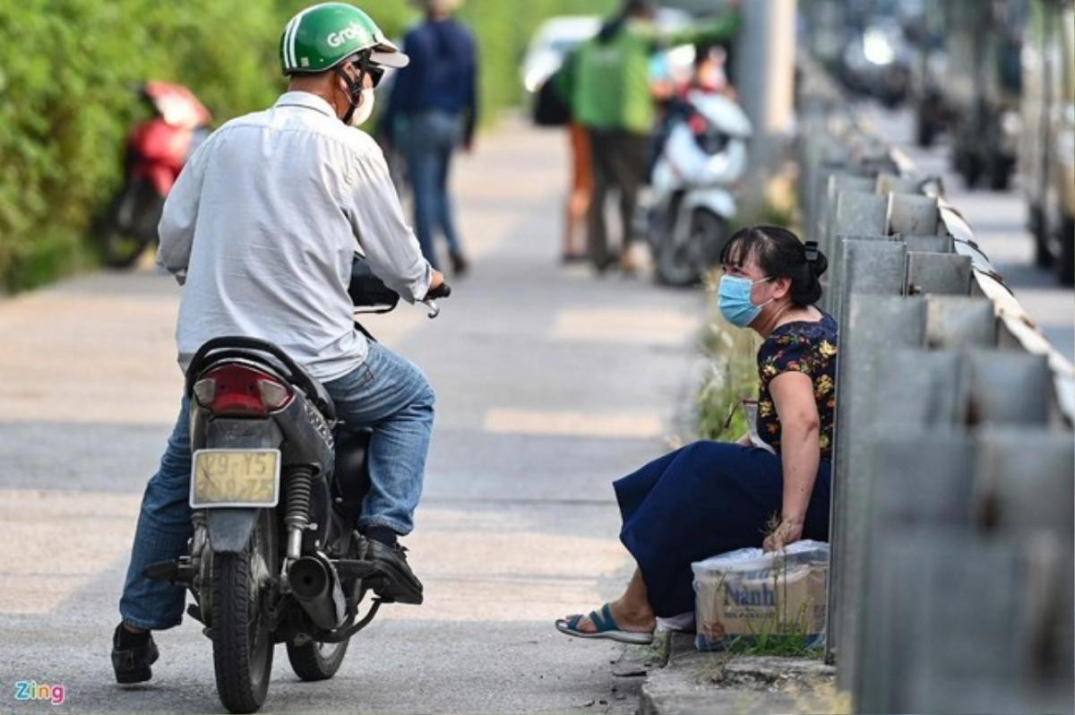 'Né' tắc đường ngày cuối kỳ nghỉ lễ 2/9, người dân ùn ùn trở lại Hà Nội sớm Ảnh 7