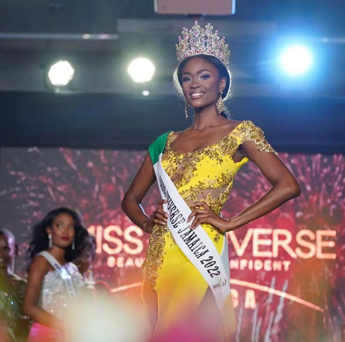 'Ngọc trai đen' đăng quang Miss Universe Jamaica: Quái vật này là 1 áp lực quá lớn cho Ngọc Châu Ảnh 2