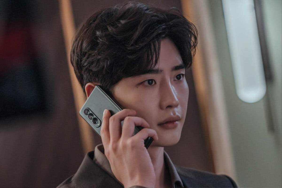 Thu về loạt thành tích khủng nhưng Big Mouth của Lee Jong Suk vẫn bị chê Ảnh 3