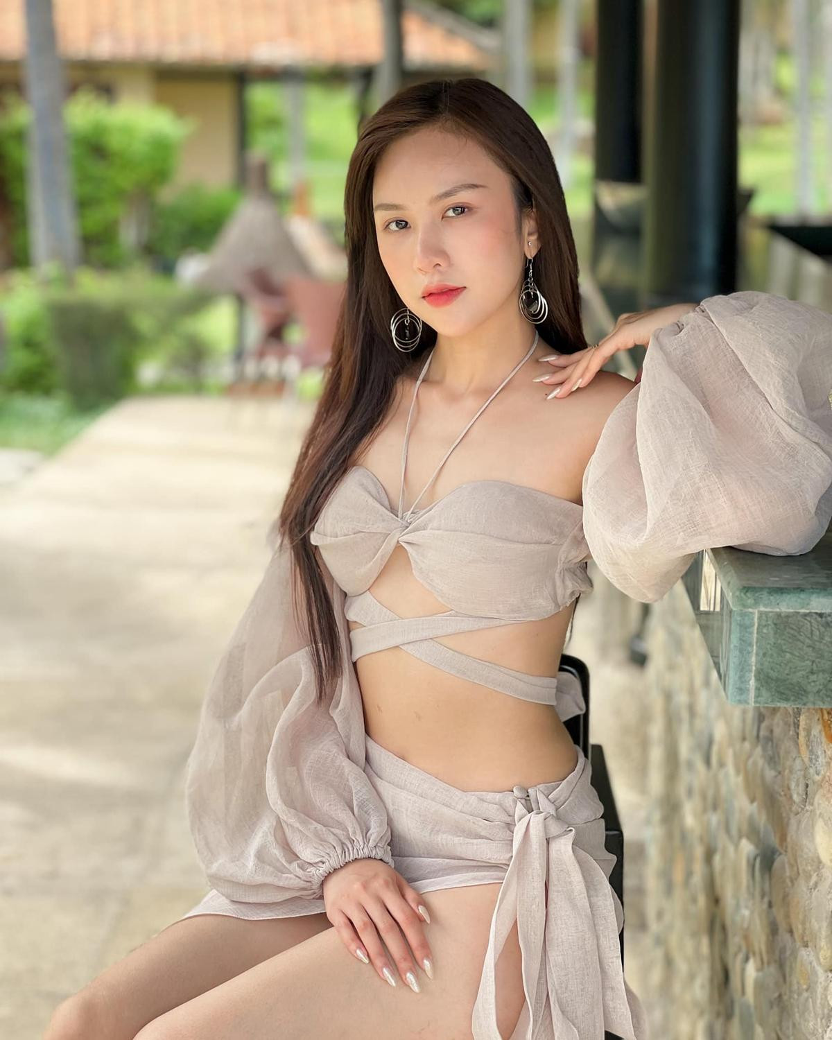 Con gái NSND Trần Nhượng dừng thi Miss Grand Vietnam 2022, Quỳnh Châu - Thiên Hương bớt 1 đối thủ mạnh Ảnh 1