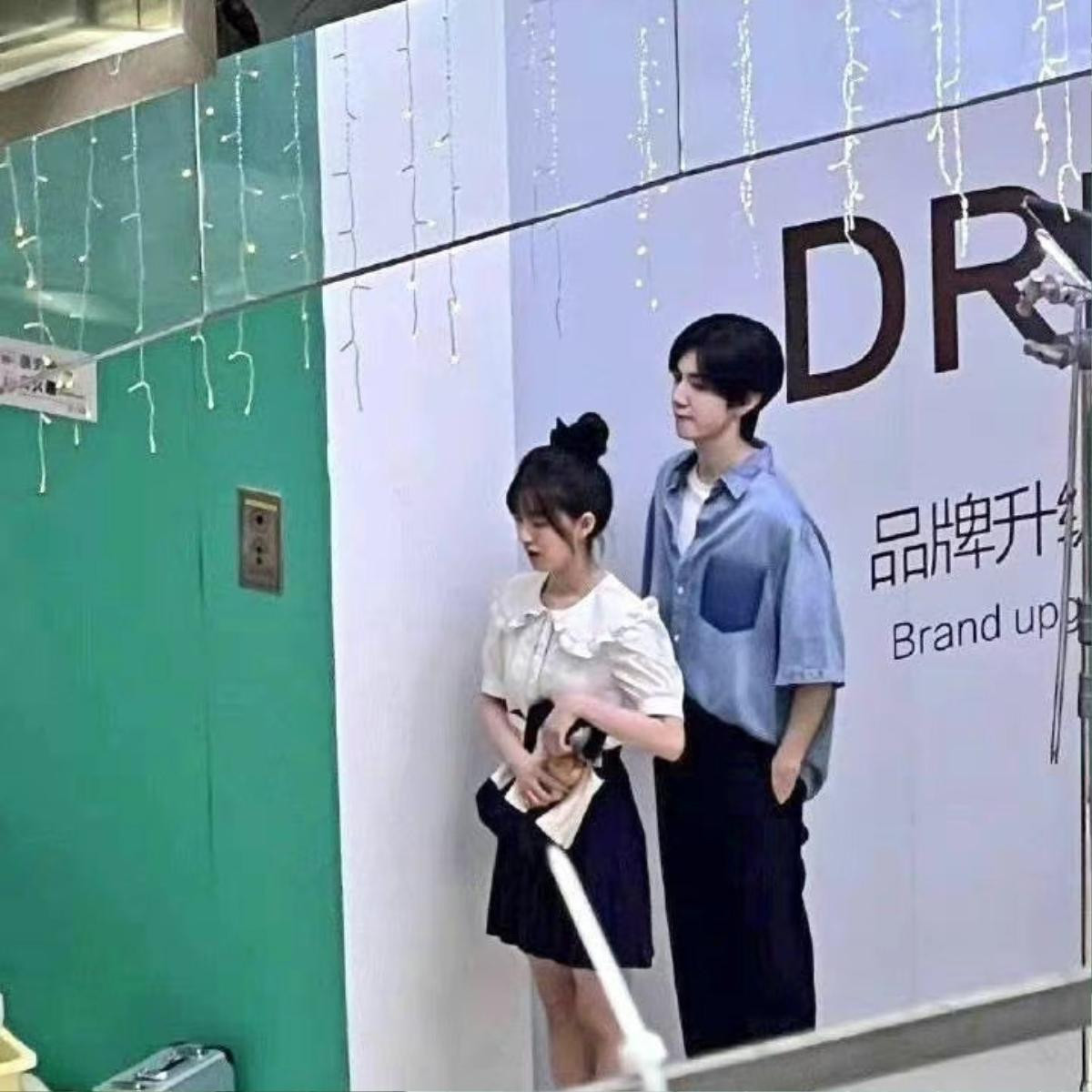 Triệu Lộ Tư bị mỉa mai vì 'xào couple' lộ liễu: Dương Dương, Ngô Lỗi, Trần Triết Viễn đều không thể thoát Ảnh 10