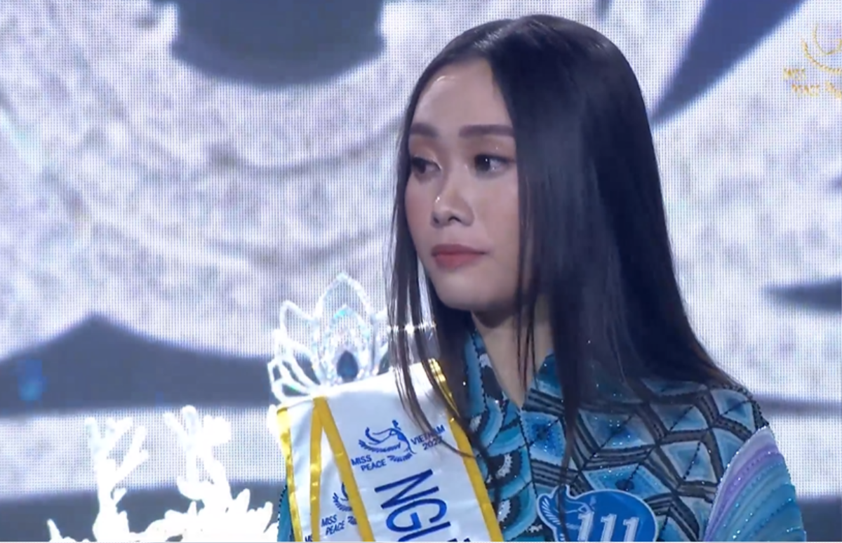 Trần Thị Ban Mai - 'trợ lý' của Catriona Gray đăng quang Miss Peace Vietnam 2022 Ảnh 3