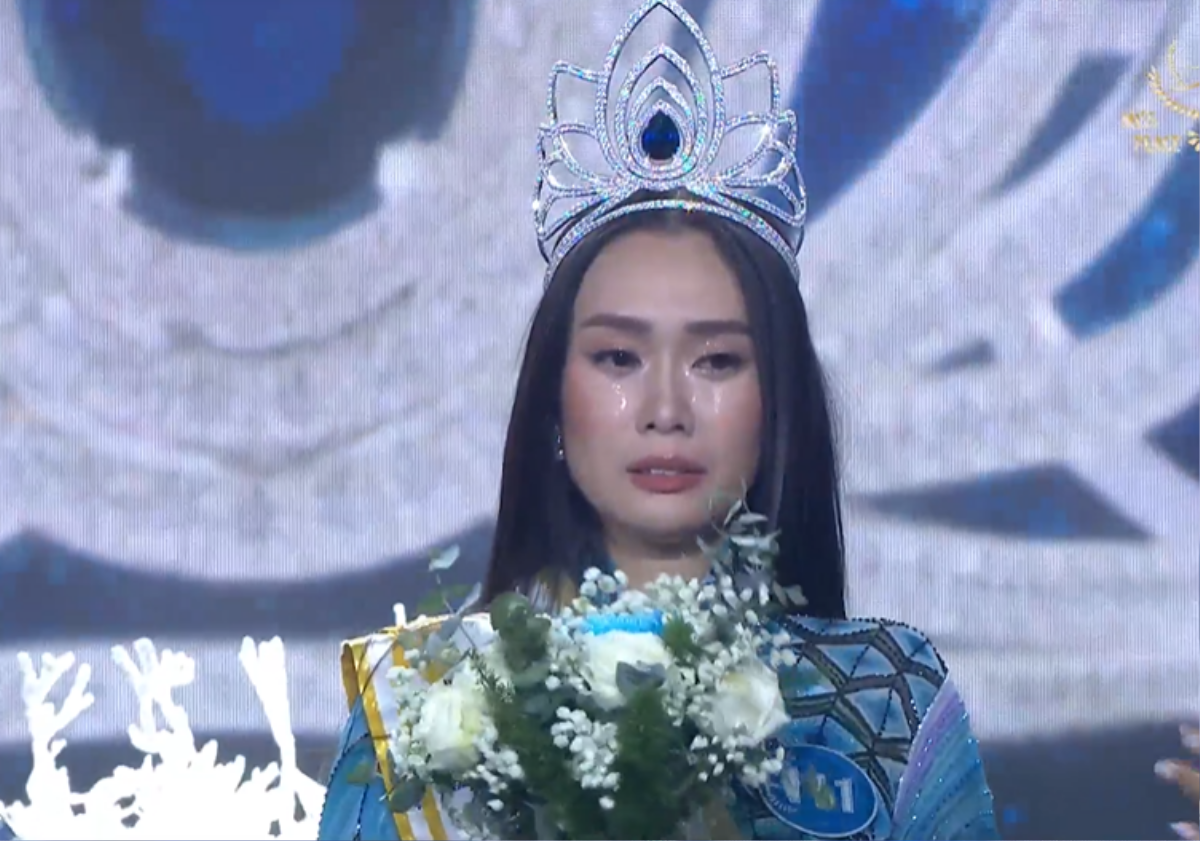 Trần Thị Ban Mai - 'trợ lý' của Catriona Gray đăng quang Miss Peace Vietnam 2022 Ảnh 5