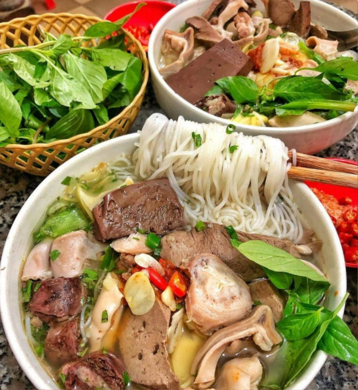 Bún lòng - món ăn 'gây nghiện' từ những hương vị đầu tiên Ảnh 2