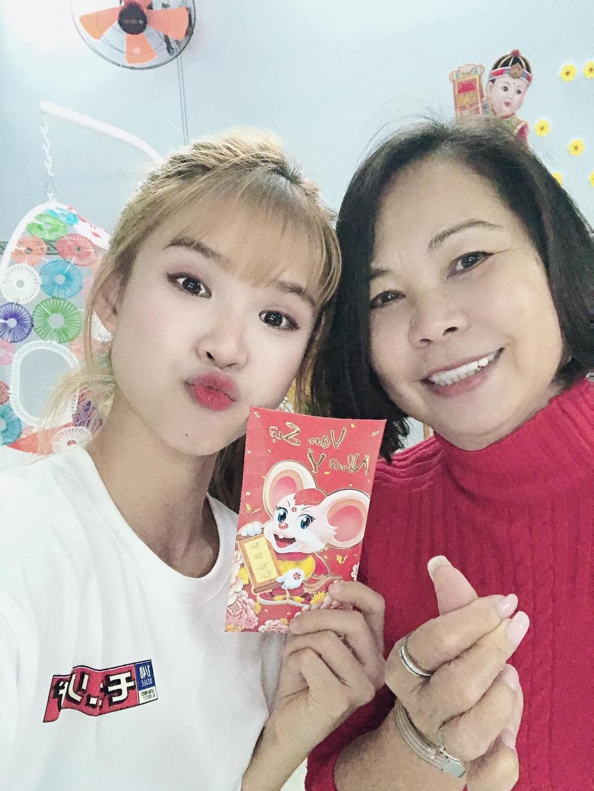 Khởi My tiết lộ sợ đám đông, trầm ngâm sau thời gian rời xa showbiz: 'Tôi quen với cảm giác một mình' Ảnh 3