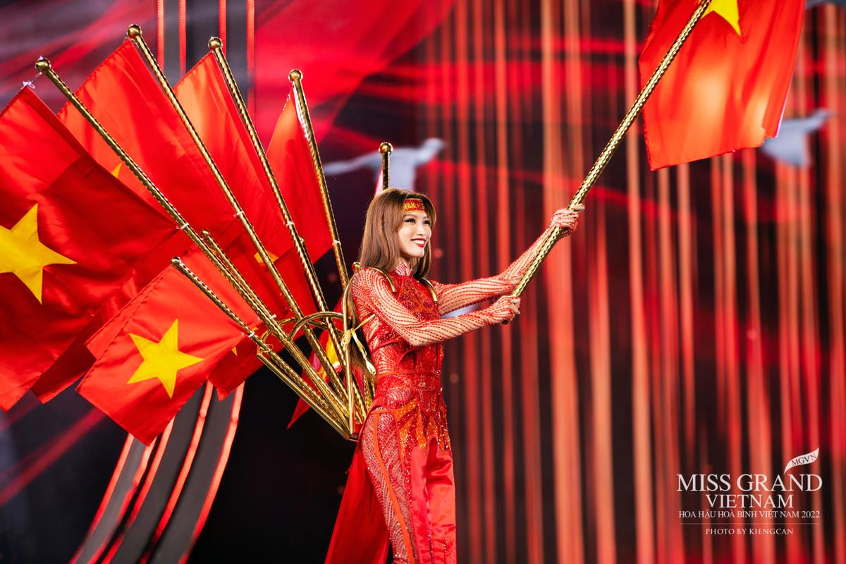 Chế Nguyễn Quỳnh Châu được 'lót đường' để giành lấy vương miện Miss Grand Vietnam 2022? Ảnh 3