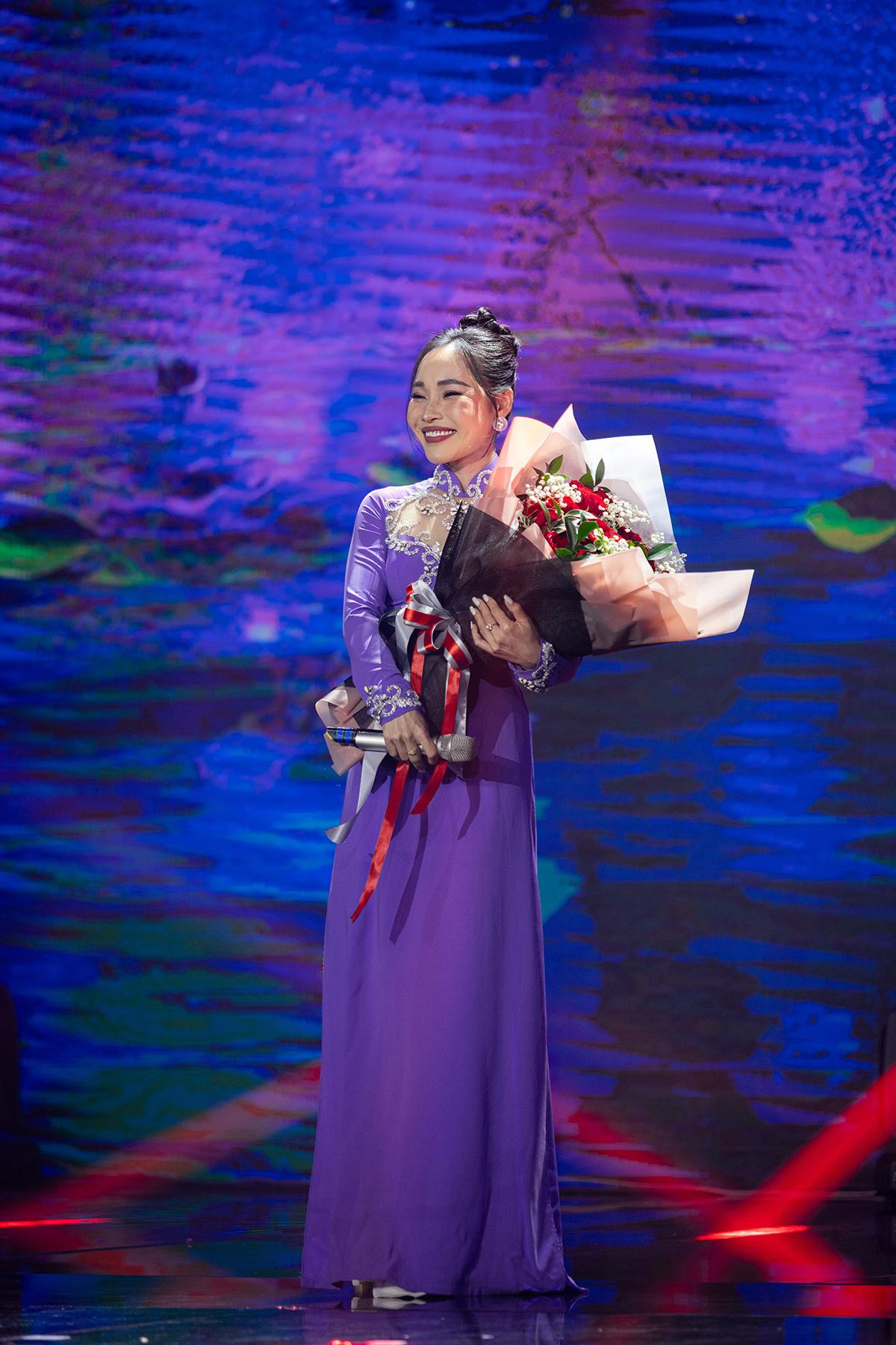 Liveshow Quang Lê: Sang trọng, đẳng cấp, 'đã' phần nghe, 'thỏa' phần nhìn Ảnh 7