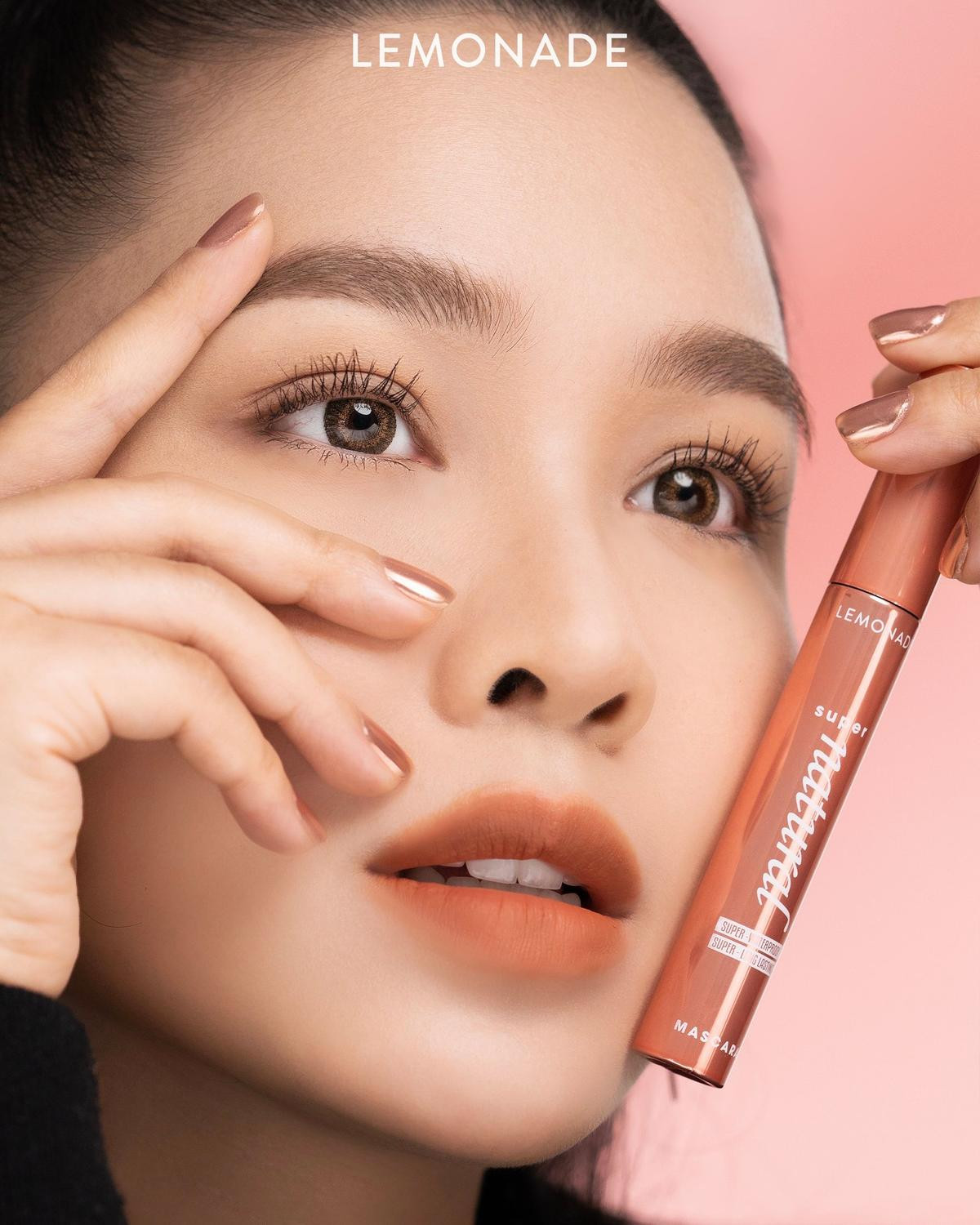 5 cây mascara chống thấm nước giá dưới 239 cành bạn nên thử Ảnh 2