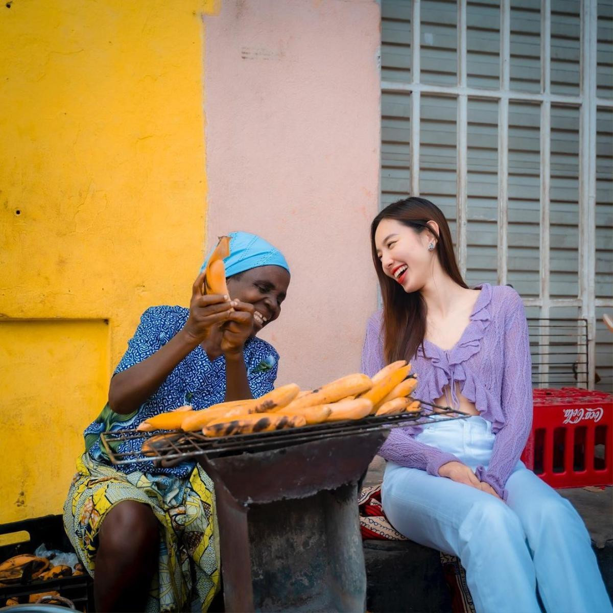 Những thương hiệu thời trang giá sinh viên mà Hoa hậu Thùy Tiên yêu thích: Mango, Latui, Dear José,... Ảnh 1