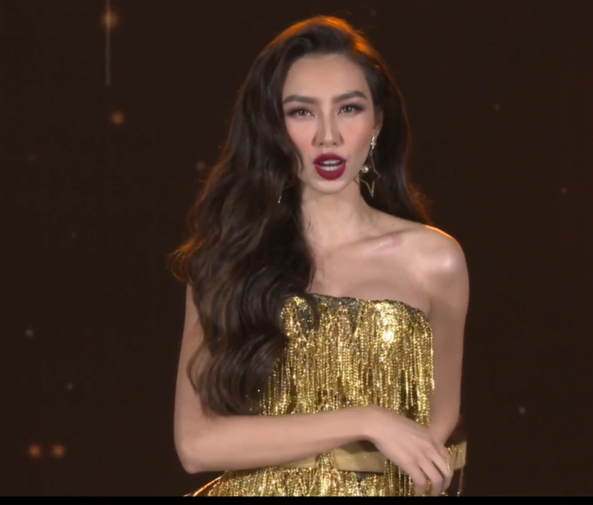 Giữ đúng lời hứa, Top 50 Miss Grand VN hô tên không còn ố dề: Thùy Tiên làm 'leader' quá đỉnh Ảnh 2