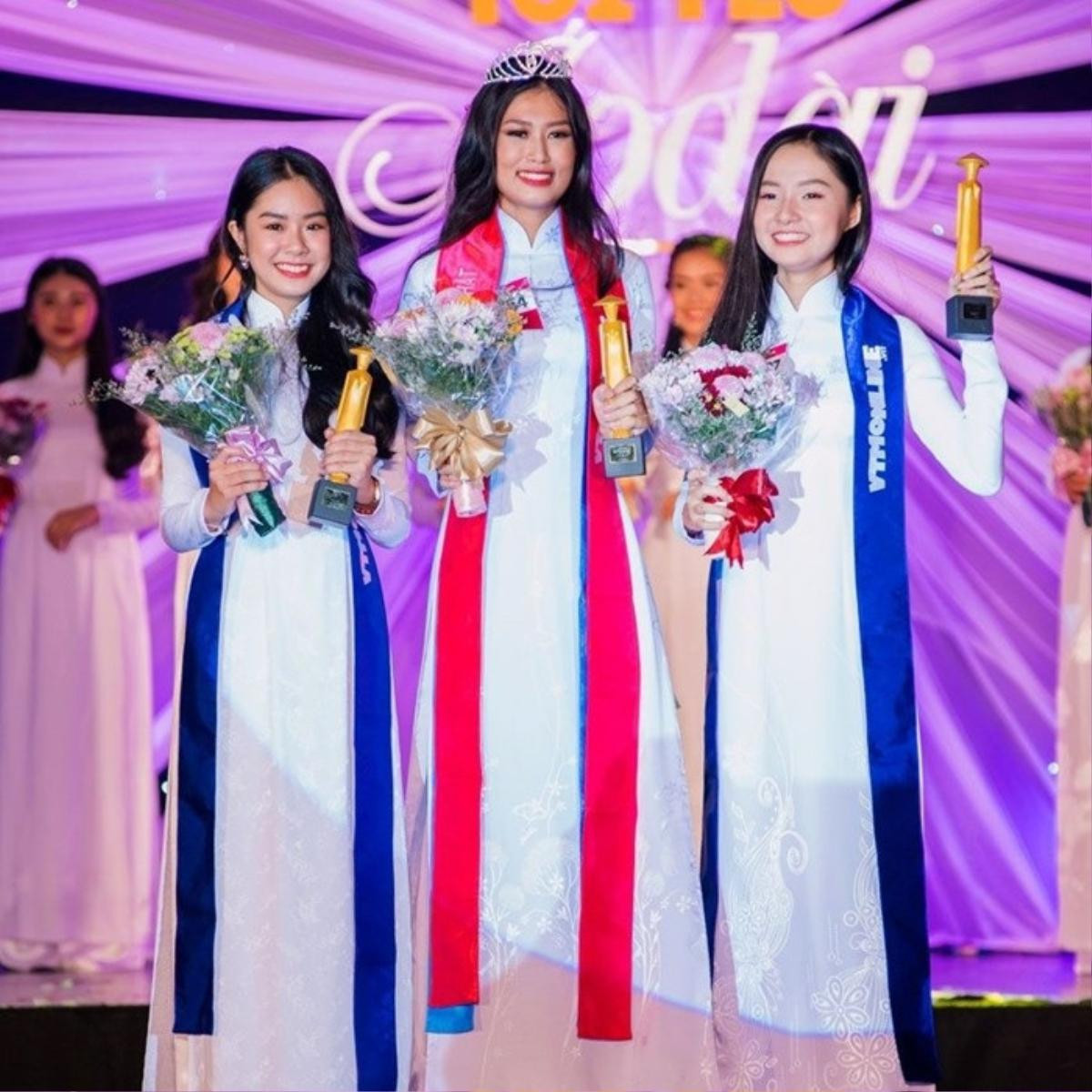 Loạt ảnh trong trẻo thời áo dài đến trường của Tân Miss Grand Vietnam 2022 Ảnh 2