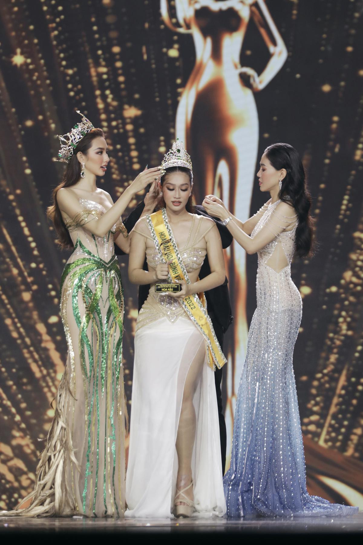 Phía Miss Grand VN khẳng định: 'Tiếng Anh của Thiên Ân có thể thua Quỳnh Châu nhưng giao tiếp vẫn ổn' Ảnh 5