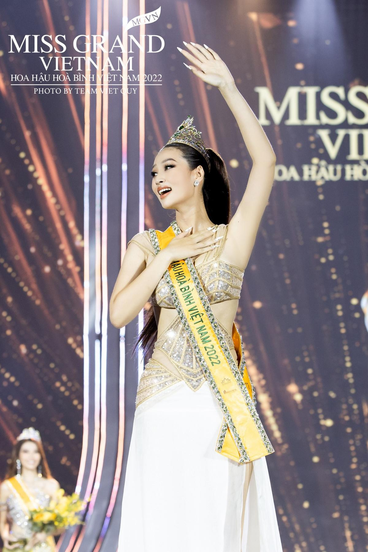 Vừa đăng quang, Thiên Ân 'vọt' lên Top đầu bình chọn Miss Grand: Chắc suất dùng bữa với ngài Nawat Ảnh 1