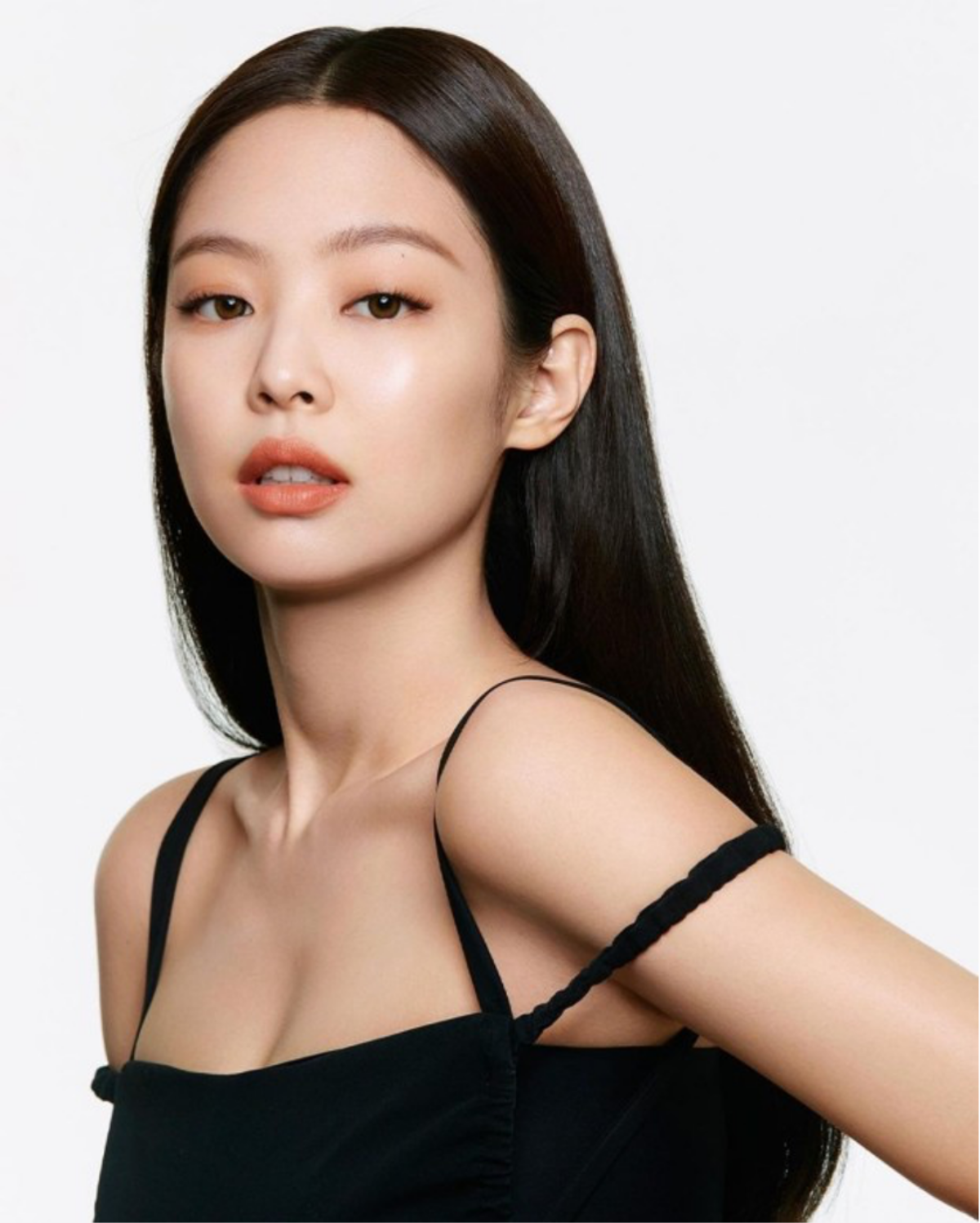 YG Entertainment yêu cầu cảnh sát điều tra người phát tán ảnh đời tư của Jennie (BLACKPINK) Ảnh 1