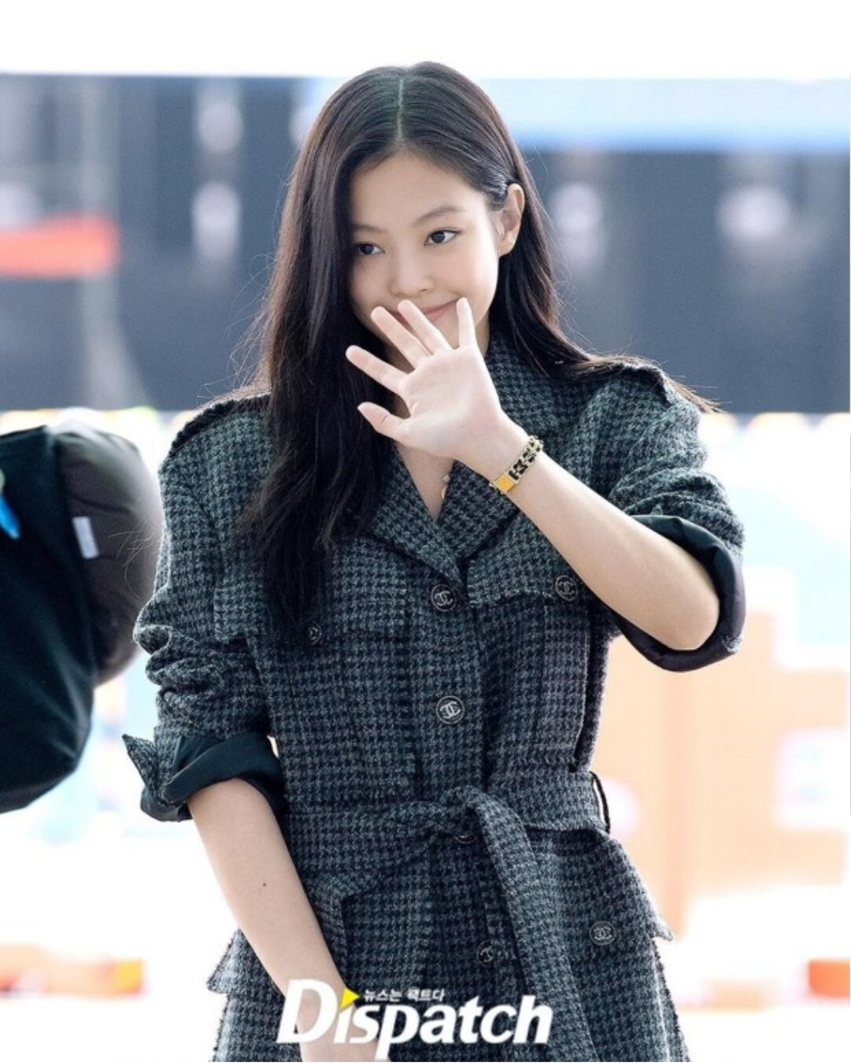 YG Entertainment yêu cầu cảnh sát điều tra người phát tán ảnh đời tư của Jennie (BLACKPINK) Ảnh 3