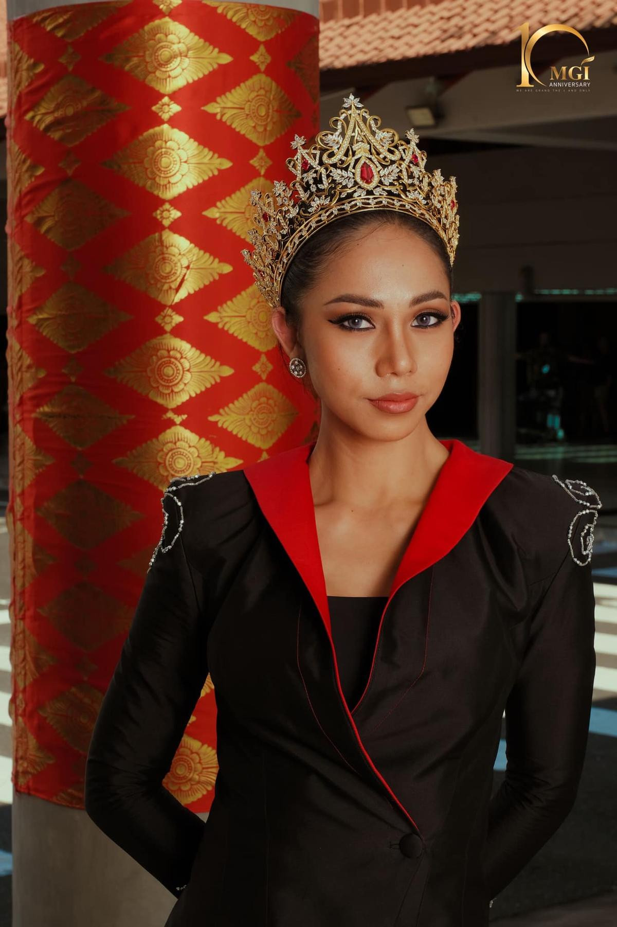 Miss Grand International dán ảnh Thiên Ân lên hàng first face: Fan vỗ tay ào ào vì quá sáng - quá sáng Ảnh 3