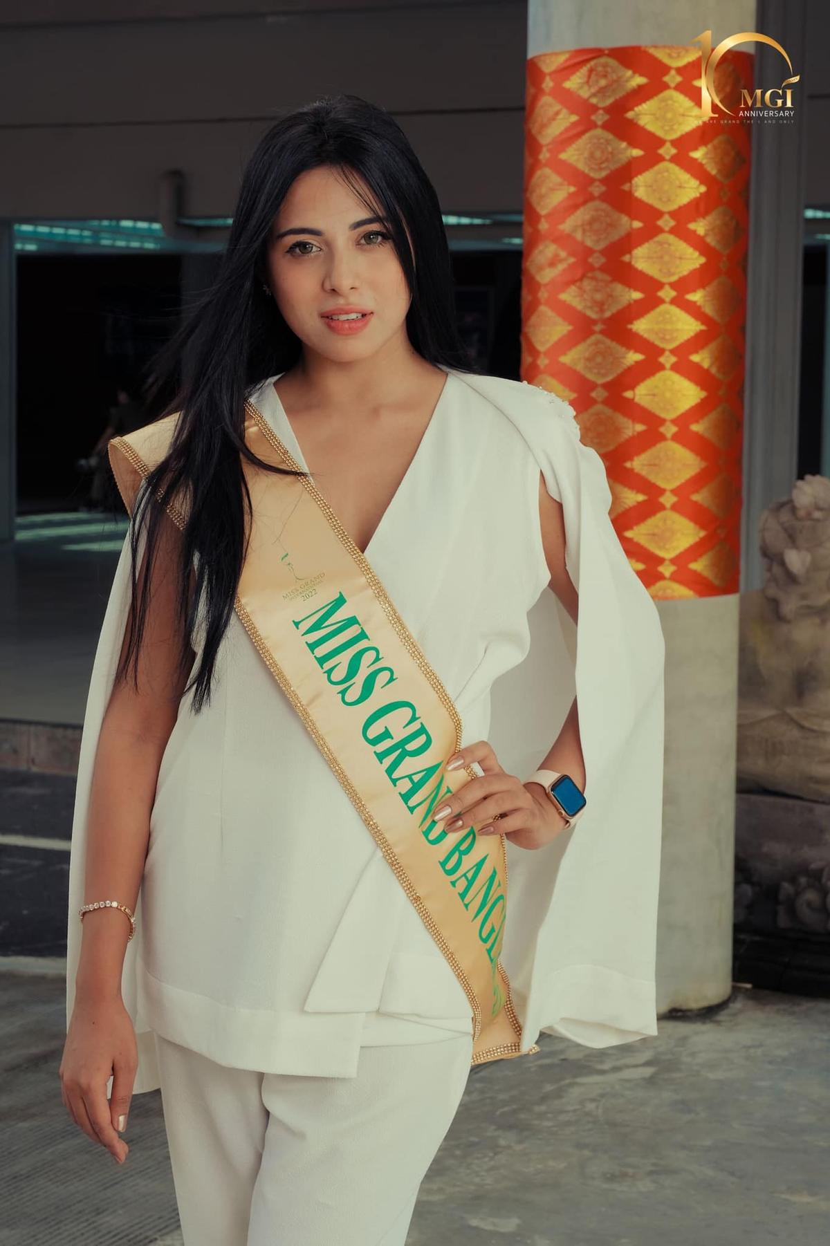 Miss Grand International dán ảnh Thiên Ân lên hàng first face: Fan vỗ tay ào ào vì quá sáng - quá sáng Ảnh 2