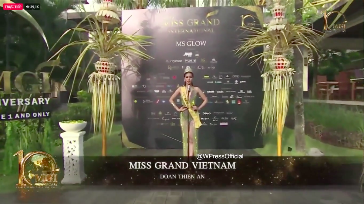 Miss Grand: Thí sinh mặc váy lộng lẫy rồi 'lao' ra biển, Thiên Ân được khen vì bộ đồ 'tiên tri' Ảnh 2