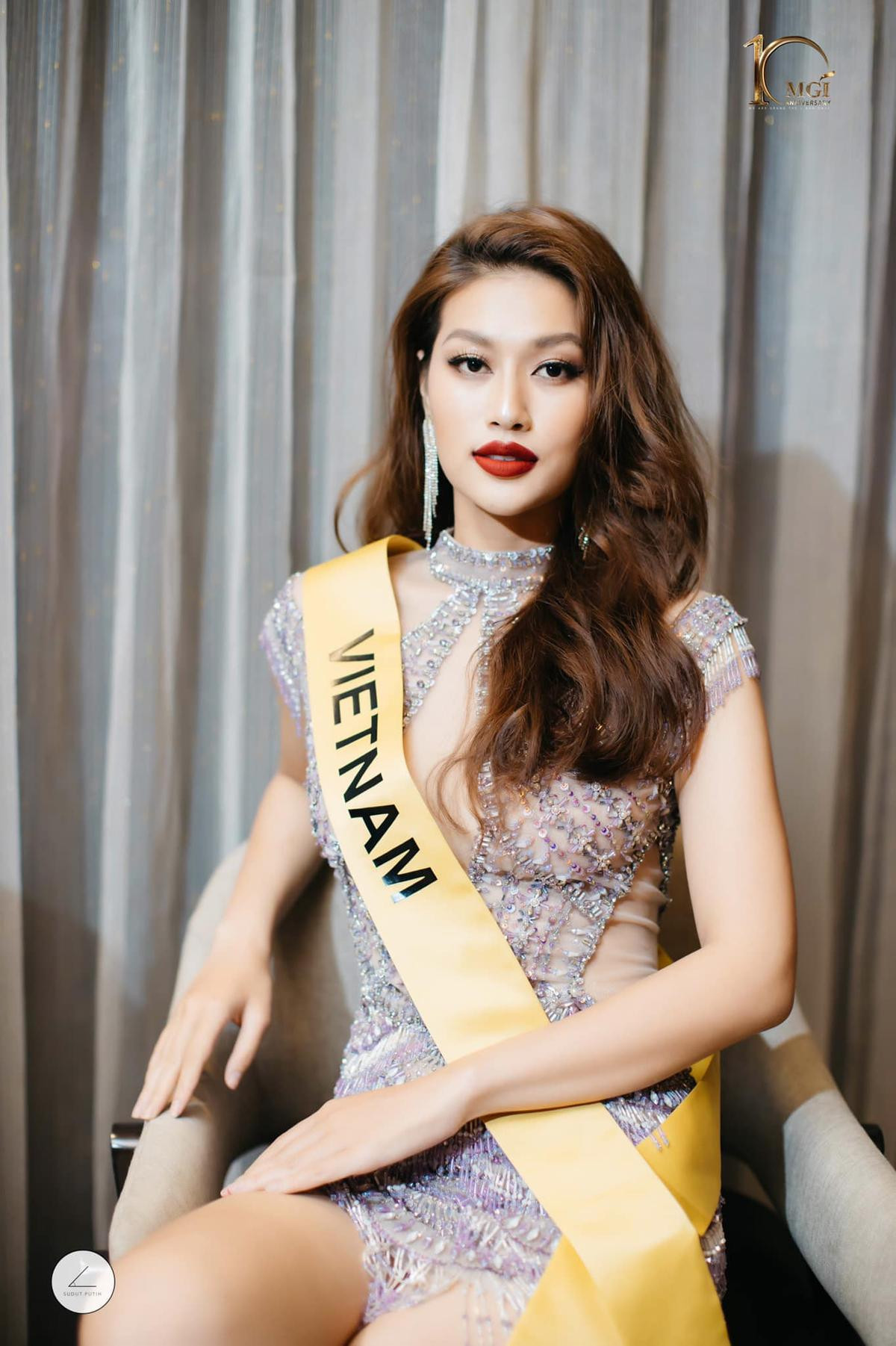 Fan không ăn không ngủ, ráo riết cày VOTE giúp Thiên Ân thẳng tiến Top 10 Miss Grand International Ảnh 1